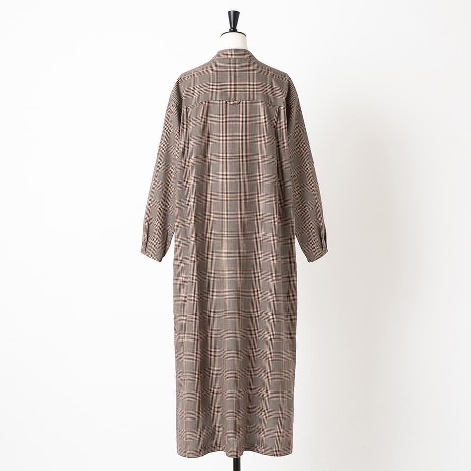 BAND COLLAR ONE-PIECE