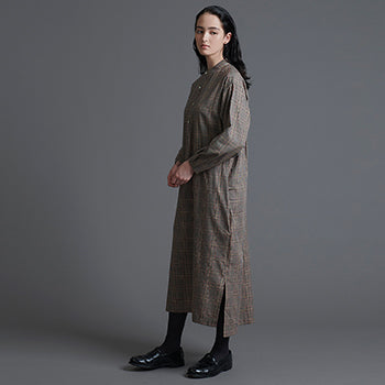 BAND COLLAR ONE-PIECE
