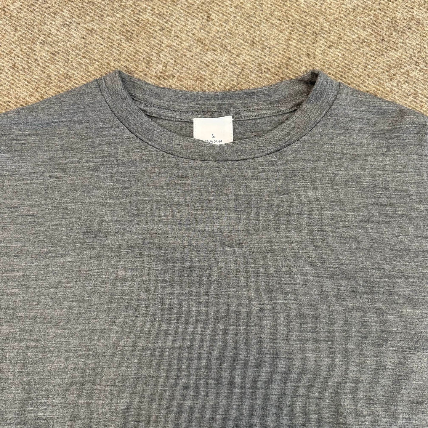 WHASHABLE WOOL CREW NECK