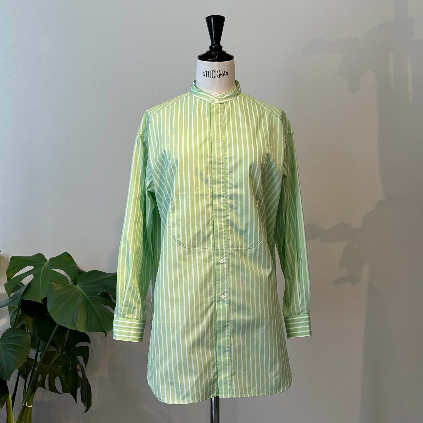 BAND COLLAR SHIRT by ALUMO