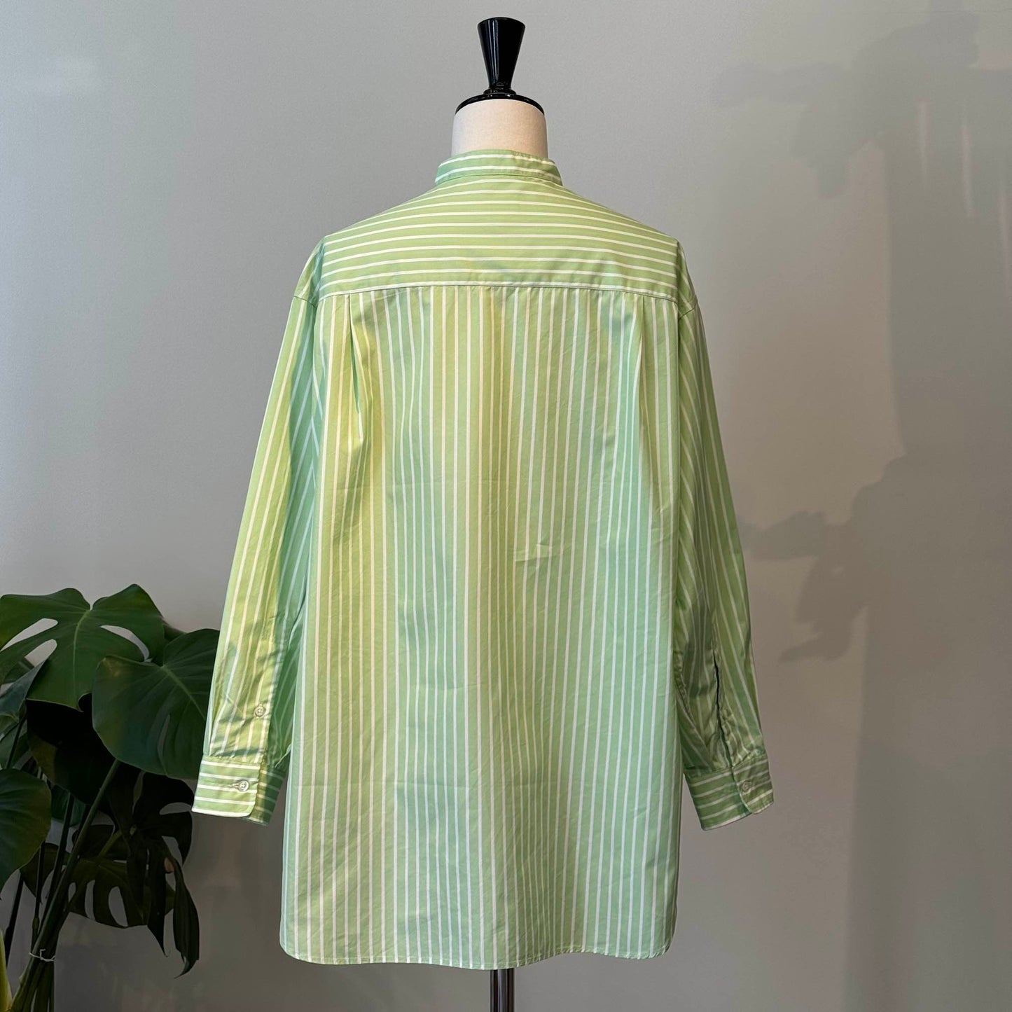BAND COLLAR SHIRT by ALUMO