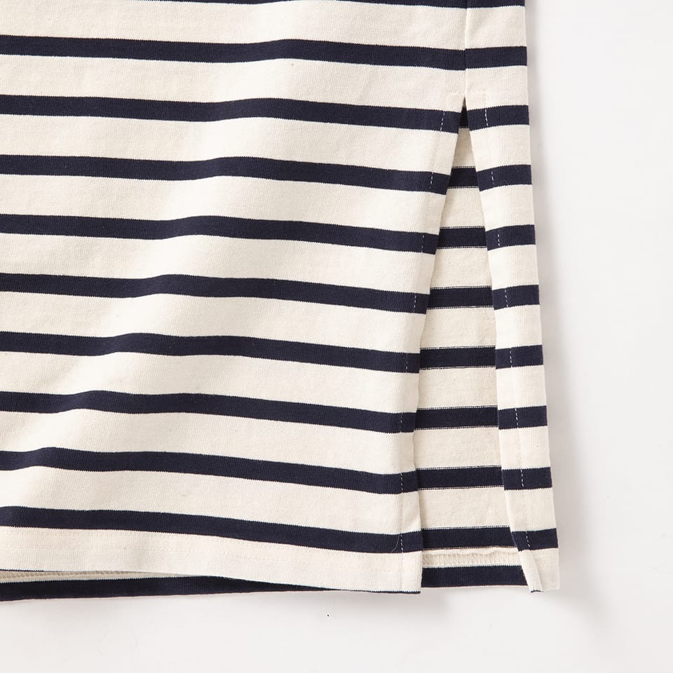 HALF SLEEVE CREW NECK BORDER ONE-PIECE
